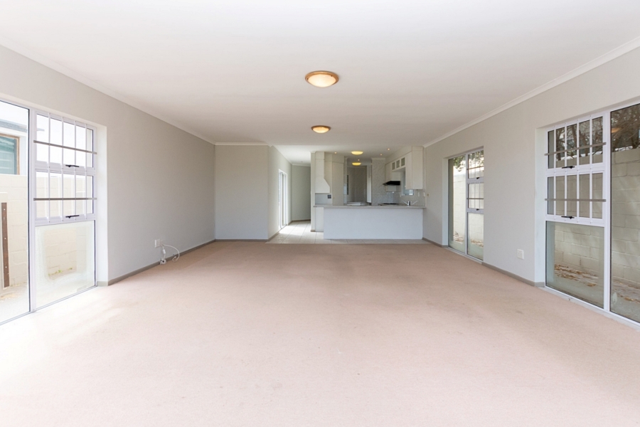 4 Bedroom Property for Sale in Middedorp Western Cape